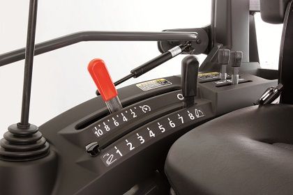 Kubota's new multi-stage notch type cruise control offers lighter lever operations to keep your working speed constant