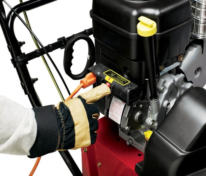 
Electric Start - For hot starts on the coldest days, each Toro two-stage snow blower comes equipped with both electric start and a recoil mitten grip start for added peace of mind.

