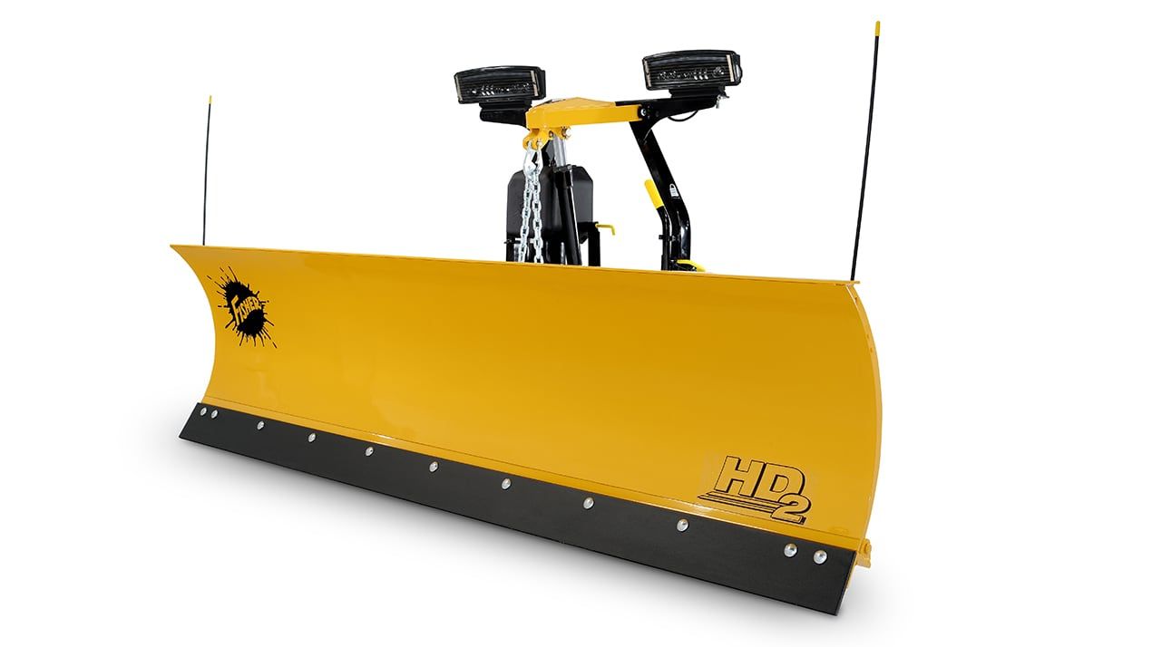 With the chain lift system, you get instantaneous “float” when lowering the blade. Unrestricted, the blade can freely follow the contours of the plowing surface for a cleaner scrape.