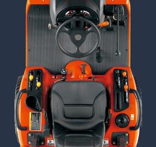 Spacious operator area -The pedal layout on BX-Series tractors helps aid operator comfort.