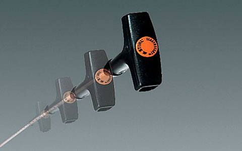 STIHL ElastoStart reduces the shock caused by the compression of the engine during starting