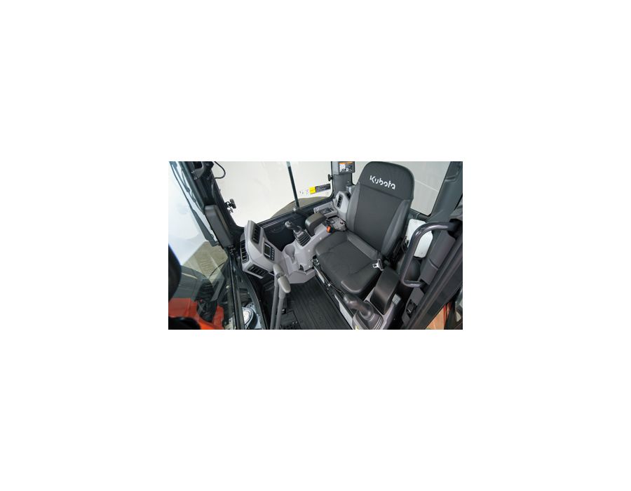 New spacious cab - Kubota believes that operator comfort is a top priority. That's why the U35-4 is equipped with the same spacious cab as our larger 5-ton excavators. This roomy cab features a larger entrance, more legroom and an interior that is bot